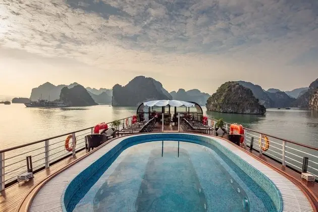 Orchid Premium Cruises - Havuz