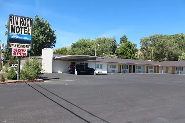 Oregon Trail Inn and Suites - Dış Mekan