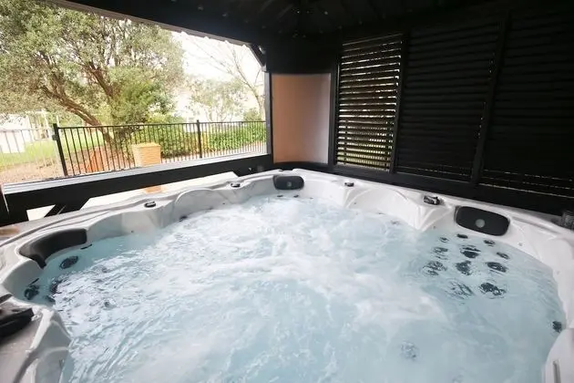 Orere Point TOP 10 Holiday Park - Havuz