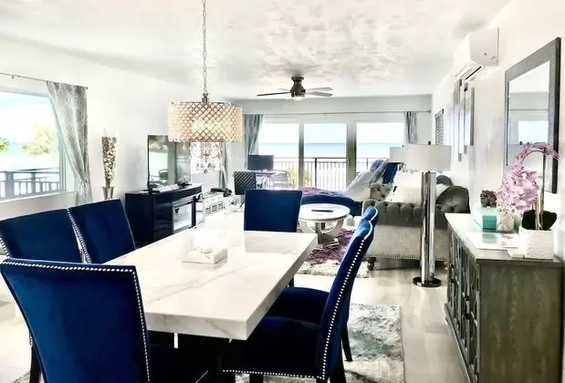 Organic Beach Retreat - Oda