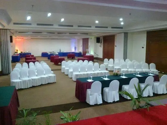 The Orient Star Resort - Genel