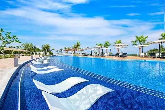 Oriental Hotel Okinawa Resort & Spa