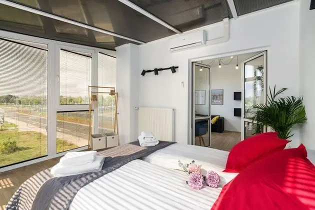 The Original Apartment Poznań by Renters - Oda
