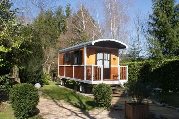 Hotel The Originals Auberge La Tomette