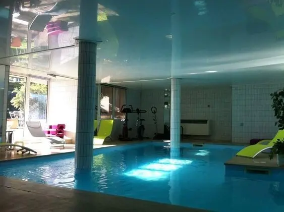 The Originals Boutique, Hôtel du Pont Roupt, Mende - Havuz