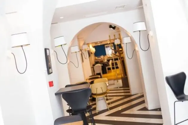 The Originals Boutique, Hôtel Le Lion, Clermont-Ferrand - Lobi
