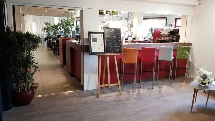 The Originals City Complexe Ascotel Lille Métropole - Yerinde Yemek