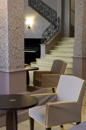 The Originals City, Hôtel Astoria Vatican, Lourdes - Lobi