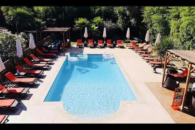 The Originals City, Hôtel Le Lodge - Havuz