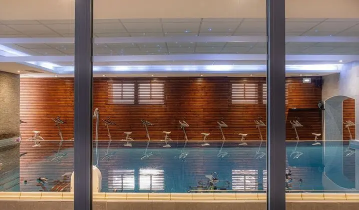 The Originals City, Les Thermes de l'Avenue, Dax - Havuz