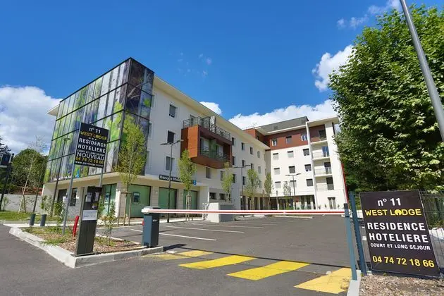 Hotel The Originals Lyon Nord Westlodge 