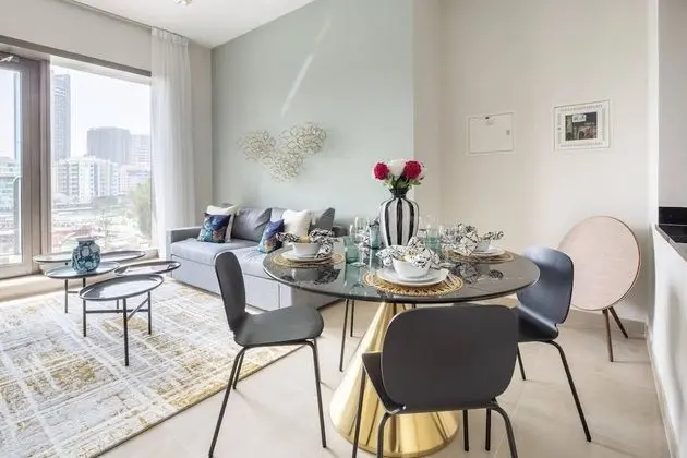 Ornate 1BR w/ Breathtaking Marina Views! - İç Mekan