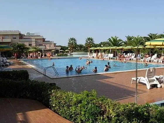 Orovacance Club Le Terrazze - Havuz
