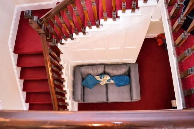 Orrell House - Lobi
