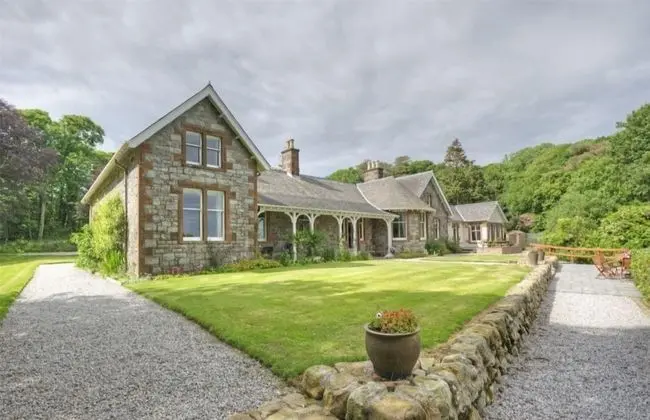 Orroland Lodge