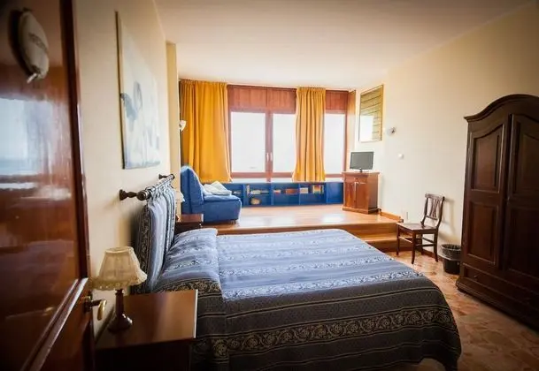 OrtigiaSeaView Bed & Breakfast - Oda