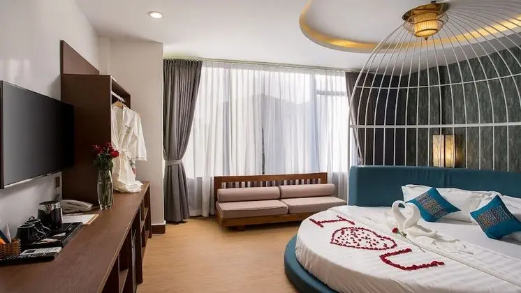 Orussey One Boutique