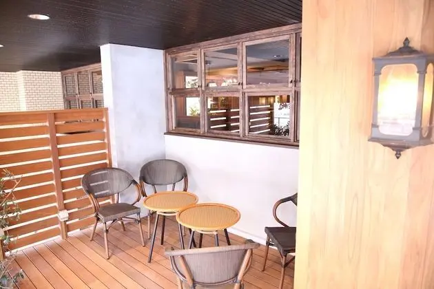 Osaka Corona Hotel - Dış Mekan