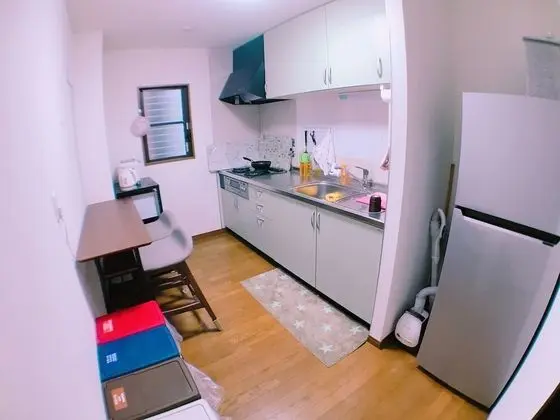 Osaka Sinsei Guest House Daikokukan - Ortak Mutfak Alanı