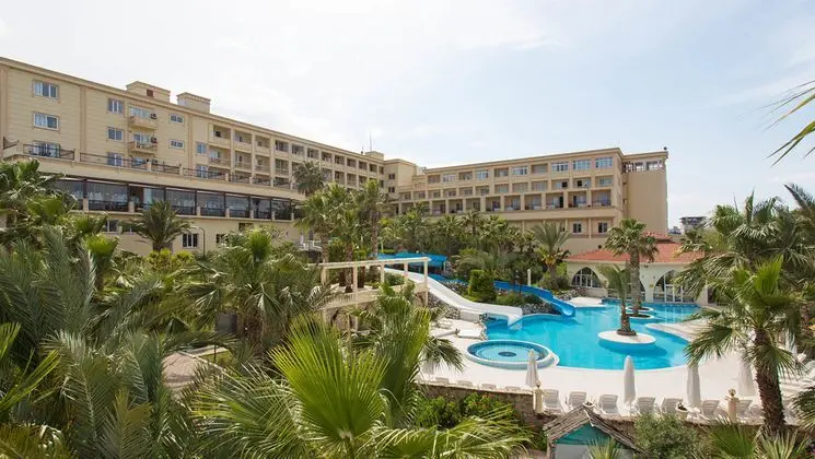 Oscar Resort Hotel - 8