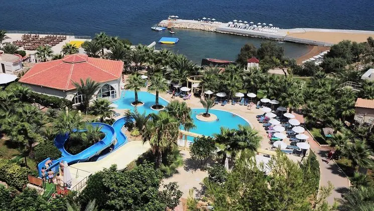 Oscar Resort Hotel - 8