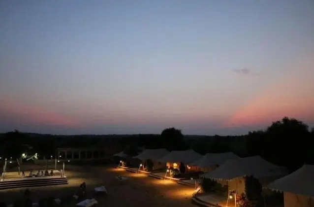 Osian Sand Dunes Camps and Resort - Havuz