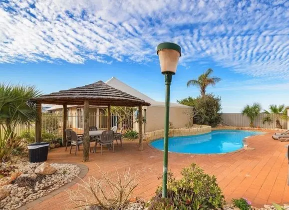 Osprey Holiday Village - Havuz