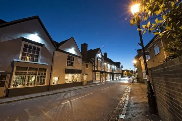 The Ostrich Inn