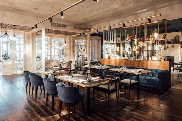 Hotel Ostrovskiy - Yerinde Yemek