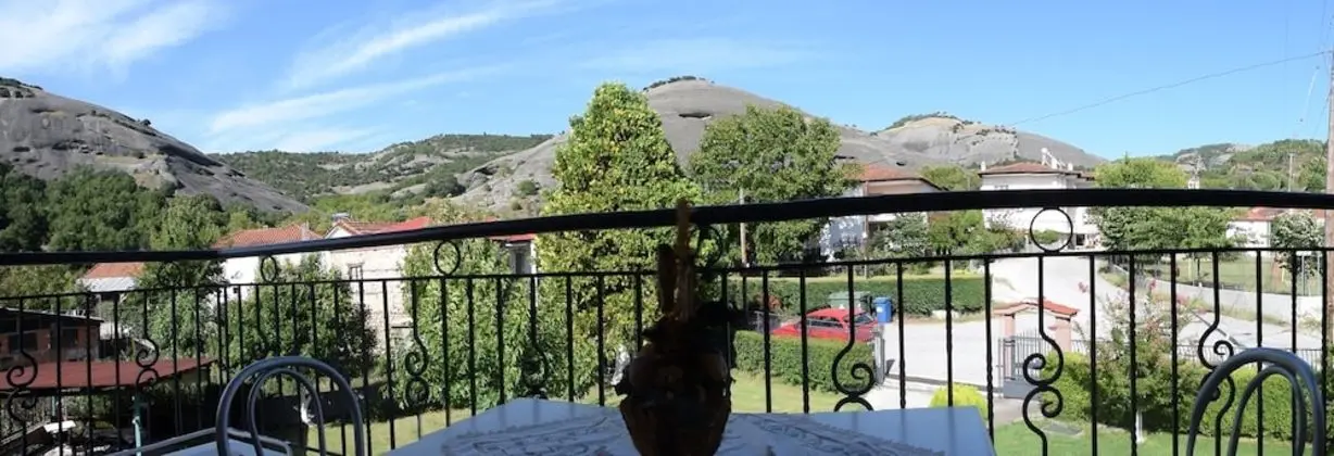 The Other Side of Meteora - Dış Mekan