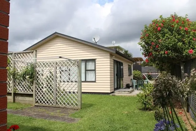 Our Beach House - Raglan West