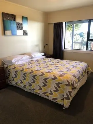Our Beach House - Upper Wainui - Oda