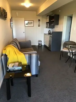Our Beach House - Upper Wainui - Oda Düzeni
