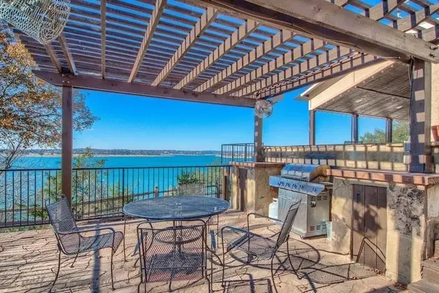 Our Lake View CL 1683
