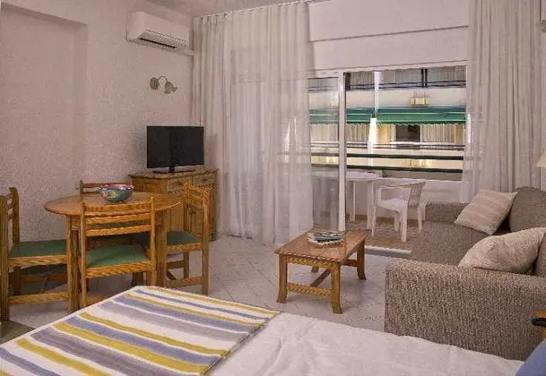 Ourabay Hotel Apartamento - Art & Holidays - Oda