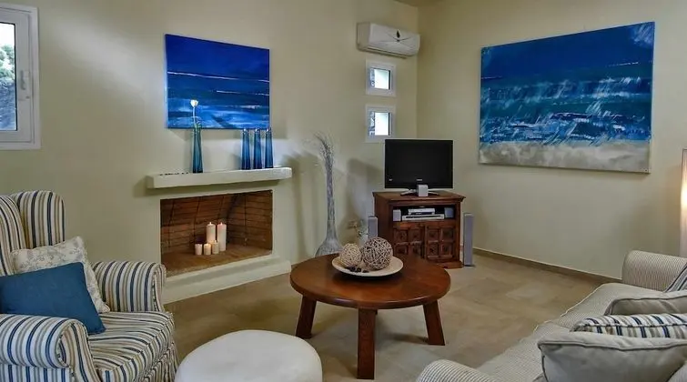 Villa Ouranos our Dream in Blue and Cream With Seaview and Pool - Oda Düzeni