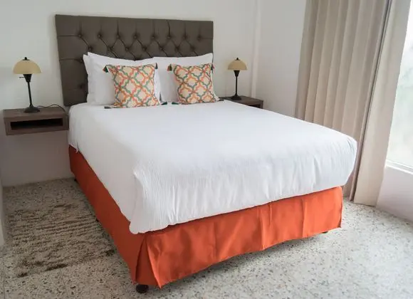 In & Out Hotel - Oda