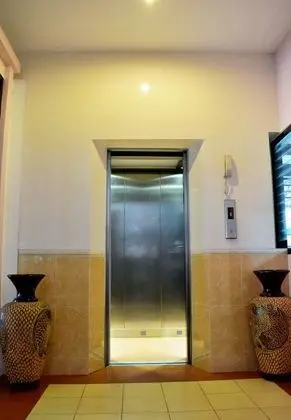 Outdoor Inn Kata Hotel - Lobi