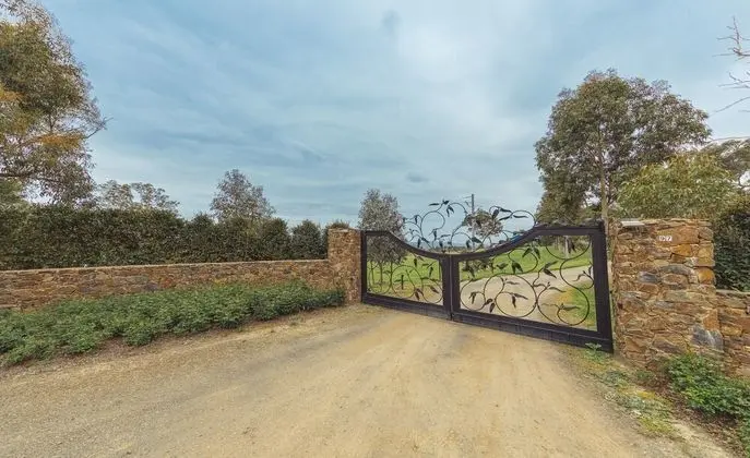 Outlook Hill Vineyard Cottages - Dış Mekan
