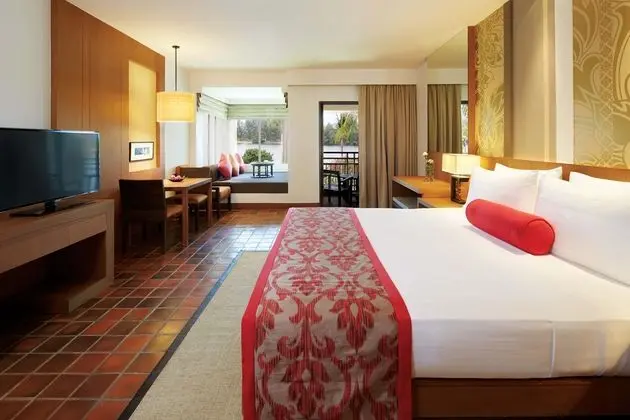 Outrigger Laguna Phuket Beach Resort - Oda