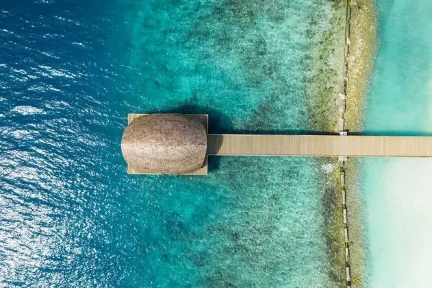 Outrigger Maldives Maafushivaru Resort - Dış Mekan
