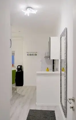 Oval Main Square Apartment - Mutfak