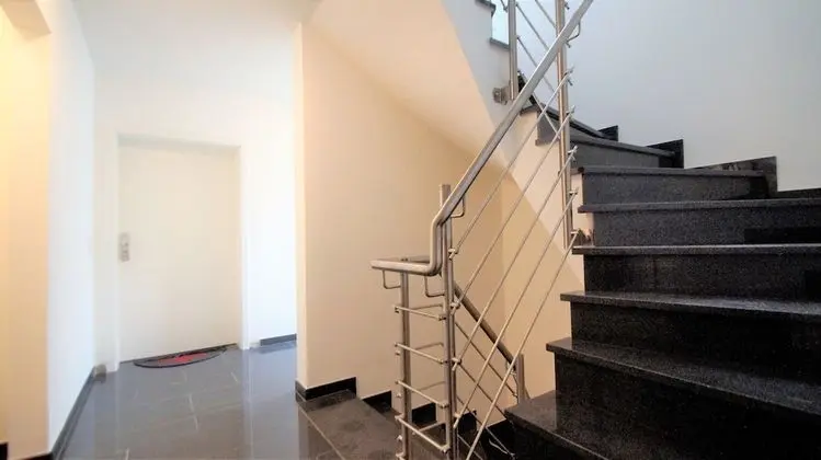 Overath Luxus Apartments - Lobi