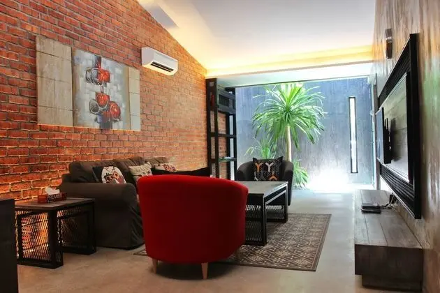 Owl Homestay