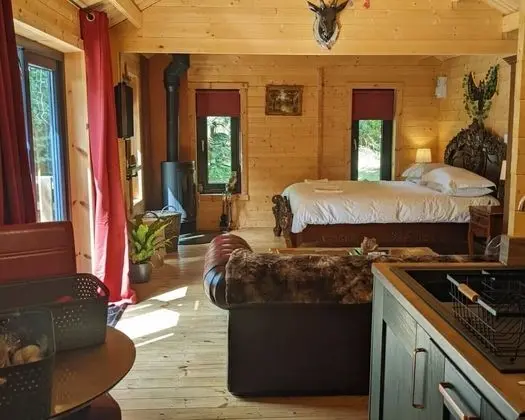 Owl Lodge With Hot Tub, Sauna and Treatments - Öne Çıkan Resim