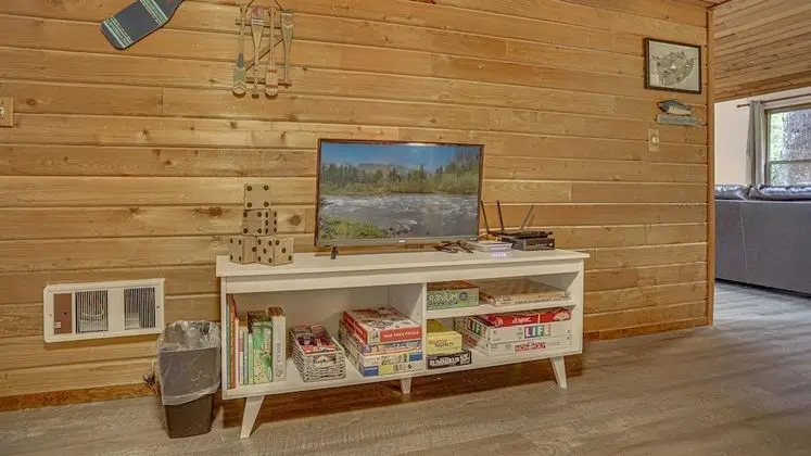 Owlpine Lodge - Lobi