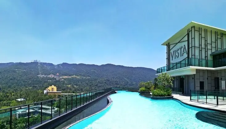 OwnAstay Vista Suite Residences Genting - Havuz