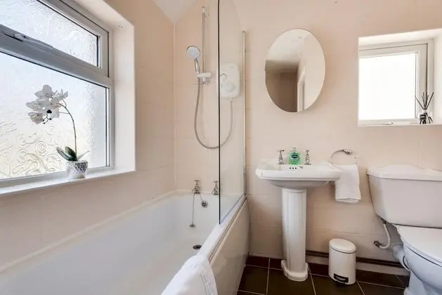 The Oxford Abode - 3-bedroom House - Large Garden - Banyo Tipleri