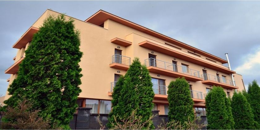 Hotel Oxford Inn & Suites