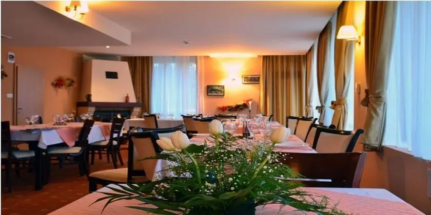 Hotel Oxford Inn & Suites - Yeme / İçme